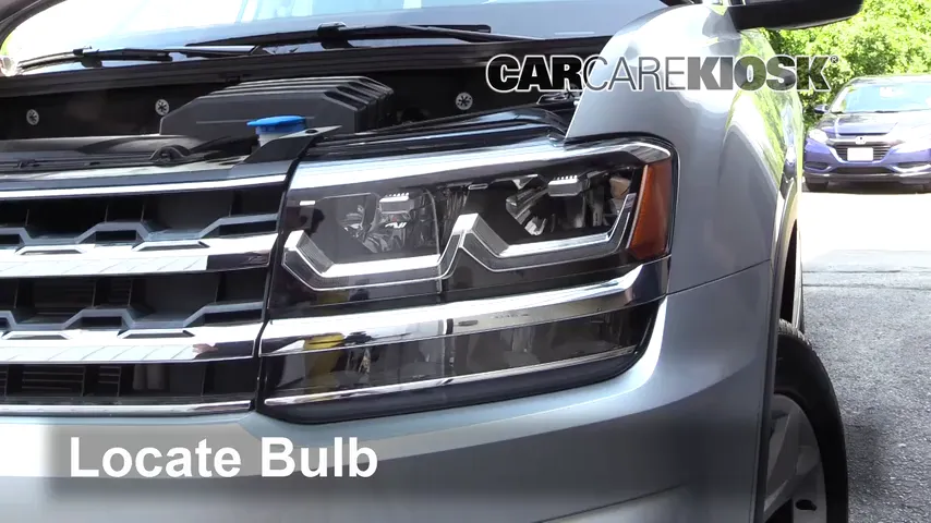 2018 Volkswagen Atlas SE 3.6L V6 Lights Headlight (replace bulb)
